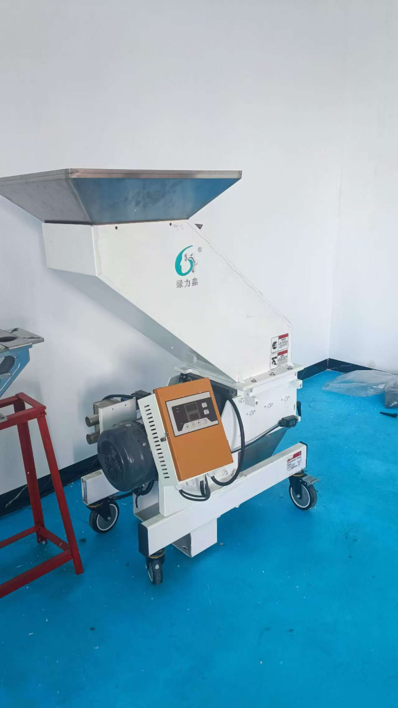 中速粉碎機